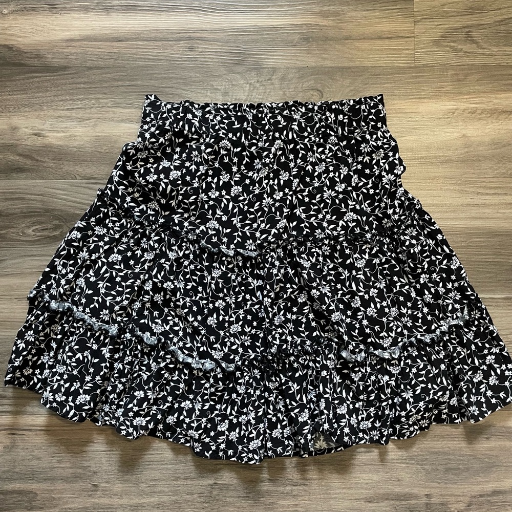 Summer skirt with flower print